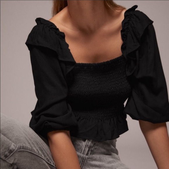 Zara bloggers fave smocked black top - Picture 11 of 16